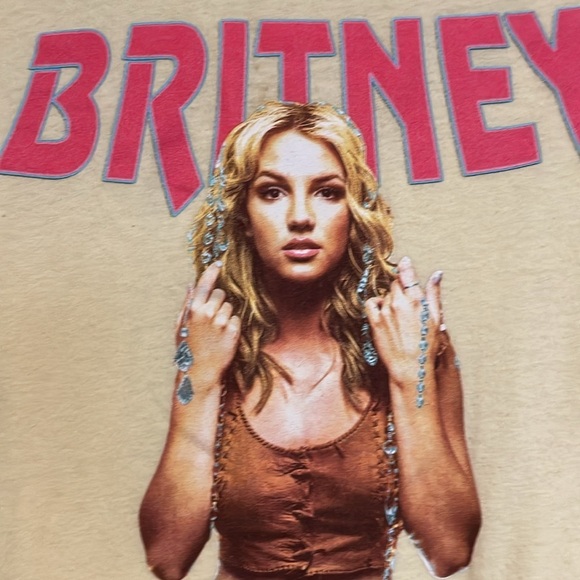 Britney Spears Stonger XL yellow tee shirt - Picture 2 of 6